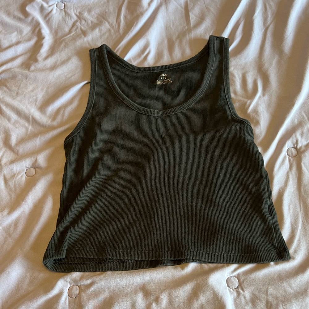 American Eagle cropped tank
